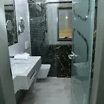 Hotel New W Tirana
