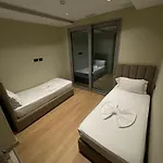 Hotel New W 4*