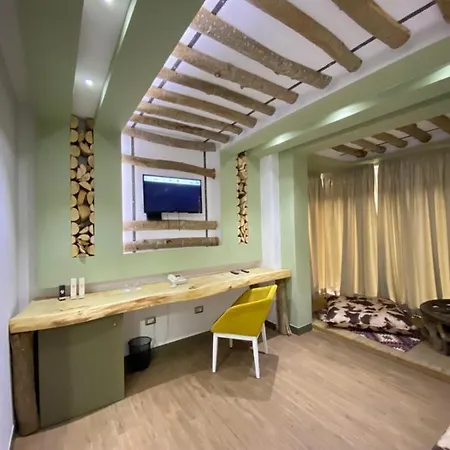 Hotel New W