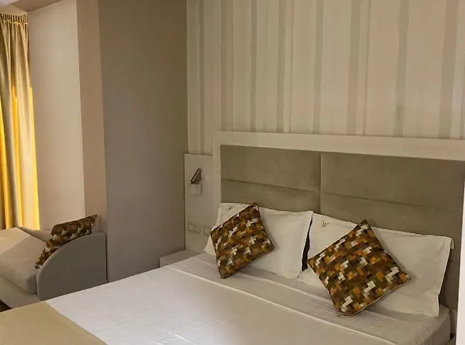 新w酒店 4* 地拉那