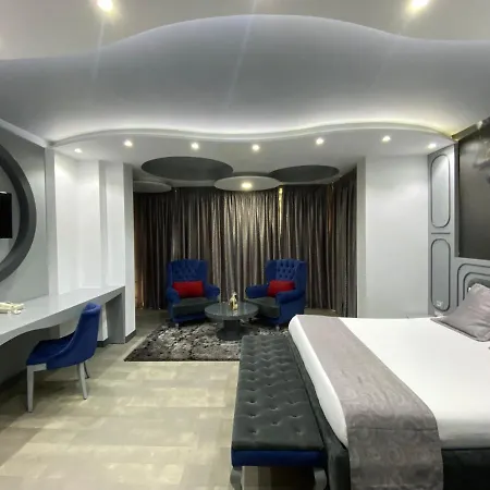 Hotel New W