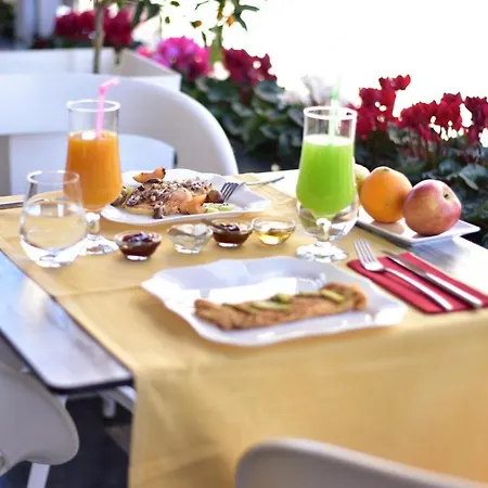 Ξενοδοχείο New W