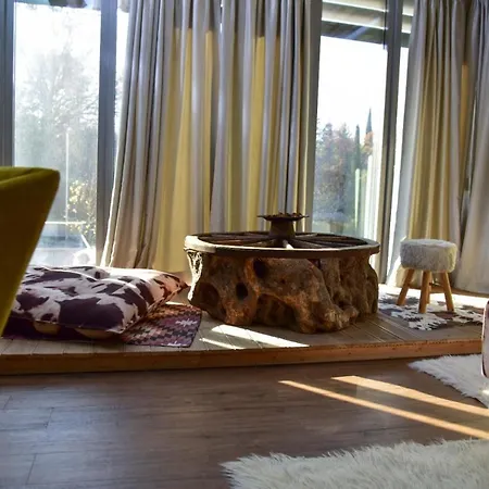 Ξενοδοχείο New W Τίρανα