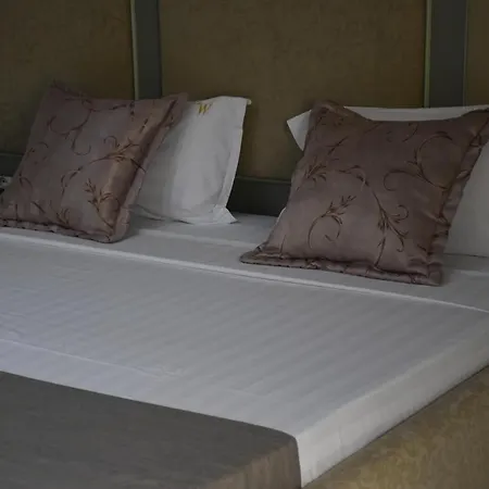 Hotel New W