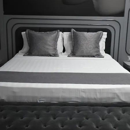 New W 4* Tirana