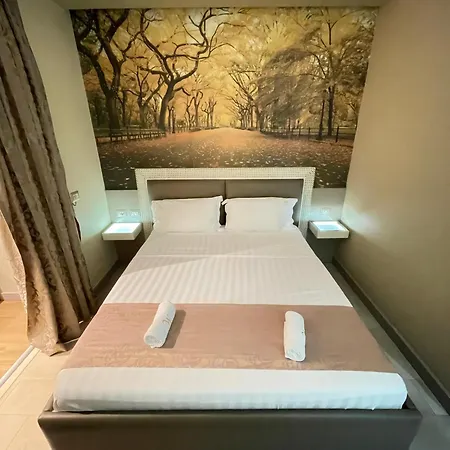 Hotel New W