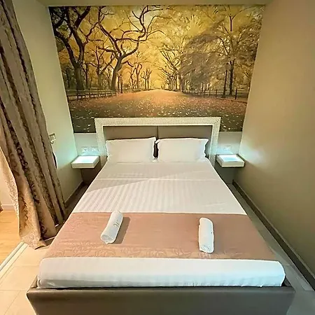 Hotel New W