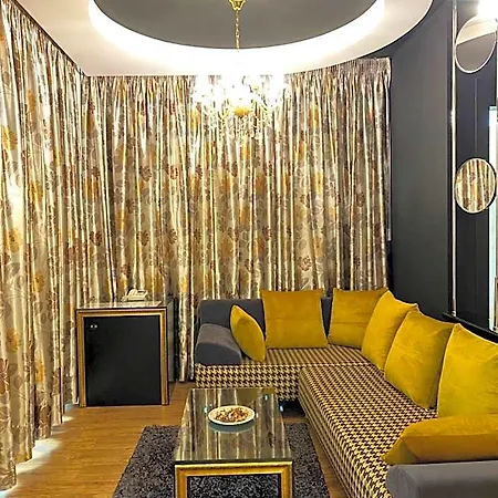 Hotel New W Tirana
