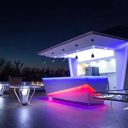 호텔 New W 티라나