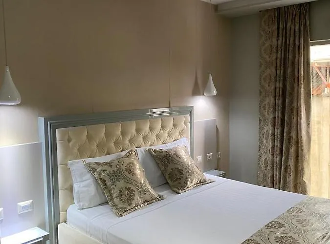 فندق نيو دابليو تيرانا